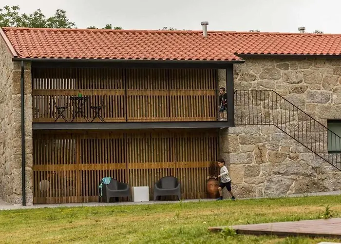 Casas Do Ermo * Fafe